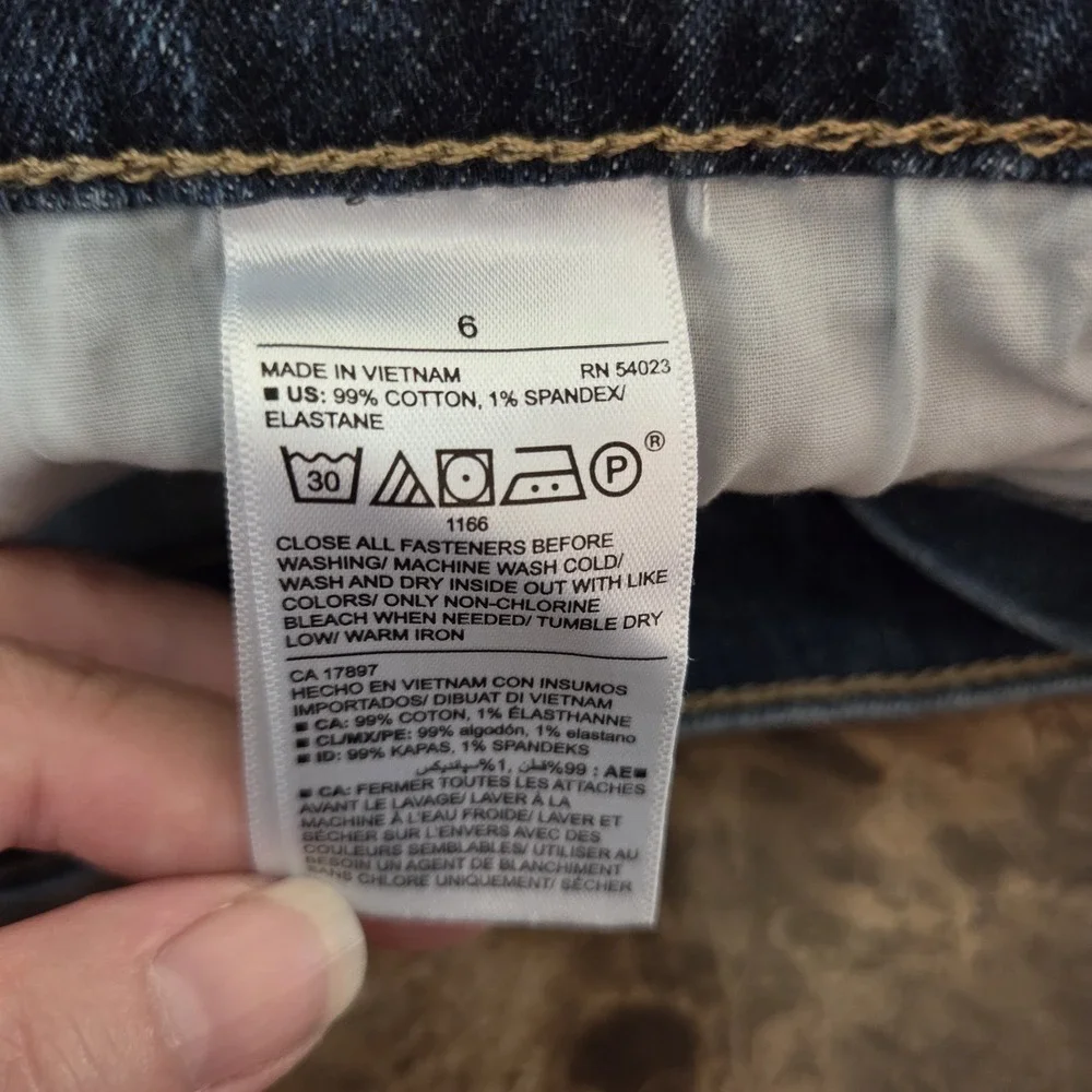 Old Navy sz 6‎ cut off jean shorts NWT 5